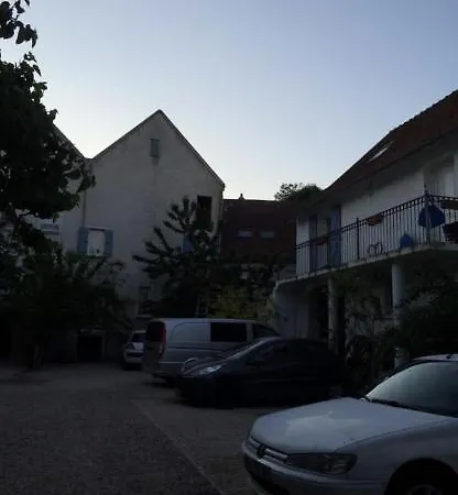 Appartement Dans Uns Corps De Ferme Follainville-Dennemont Exterior photo